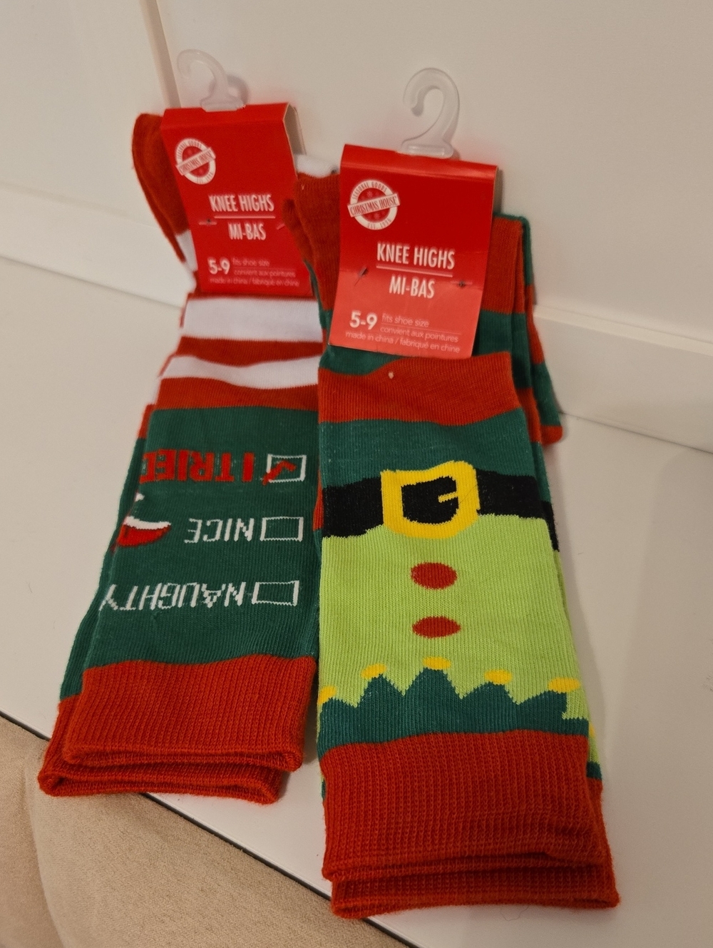 Festive Elf Knee-High Socks for Men - Red & Green 2 Pair 5-9 Nwt